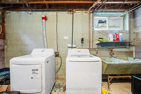 Photo 32 at 39 Treadgold Crescent, Donalda, Toronto
