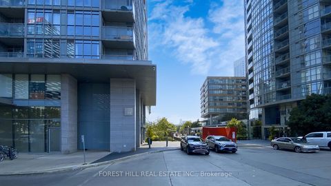 Photo 4 at 2816 - 15 Iceboat Terrace, Waterfront Communities C1, Toronto