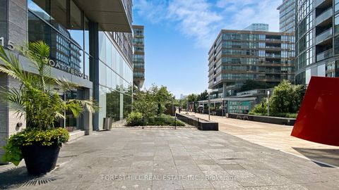 Photo 5 at 2816 - 15 Iceboat Terrace, Waterfront Communities C1, Toronto
