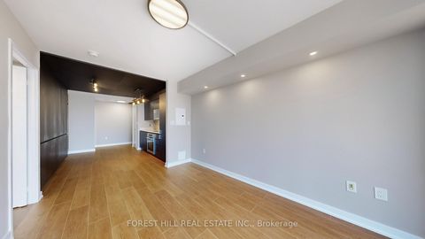 Photo 18 at 2816 - 15 Iceboat Terrace, Waterfront Communities C1, Toronto
