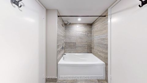 Photo 33 at 2816 - 15 Iceboat Terrace, Waterfront Communities C1, Toronto