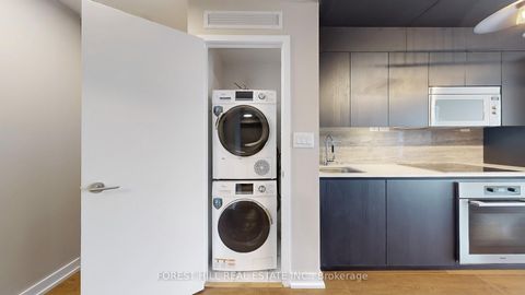 Photo 34 at 2816 - 15 Iceboat Terrace, Waterfront Communities C1, Toronto