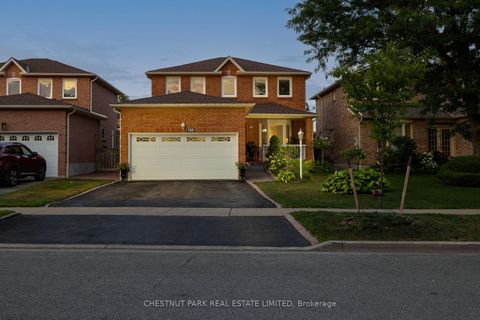 Photo 30 at 138 Largo Crescent, Maple, Vaughan