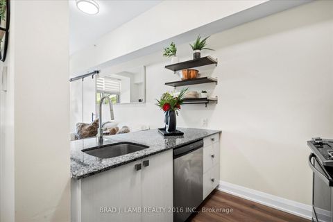 Photo 14 at 112 - 3655 Kingston Road N, Scarborough Village, Toronto