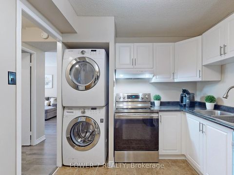 Photo 9 at 407 - 10 Tangreen Court, Newtonbrook West, Toronto