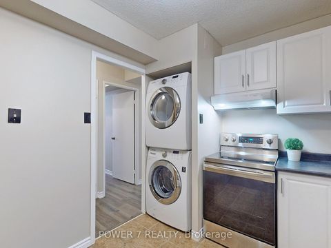 Photo 11 at 407 - 10 Tangreen Court, Newtonbrook West, Toronto