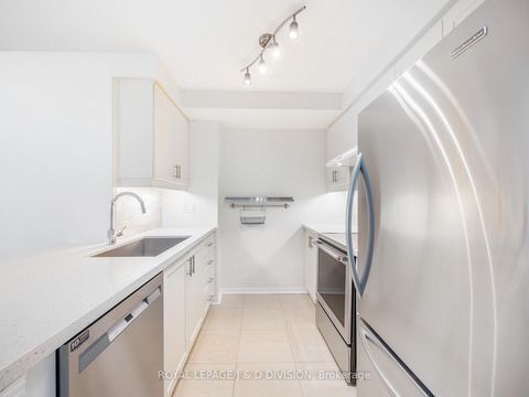 Photo 6 at 706 - 10 Queens Quay W, Waterfront Communities C1, Toronto