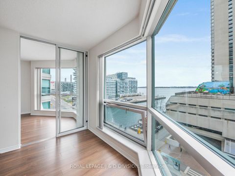 Photo 17 at 706 - 10 Queens Quay W, Waterfront Communities C1, Toronto