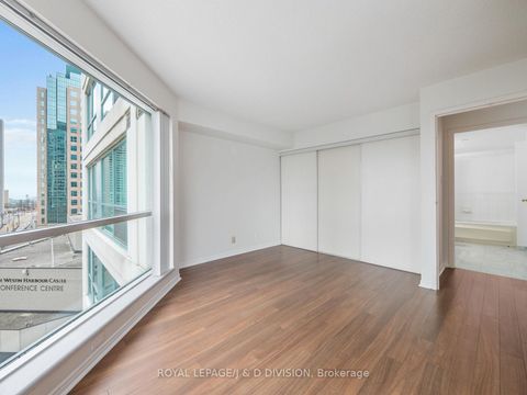 Photo 18 at 706 - 10 Queens Quay W, Waterfront Communities C1, Toronto
