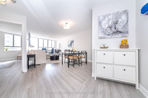 Photo 3 at 1407 - 270 Queens Quay W, Waterfront Communities C1, Toronto