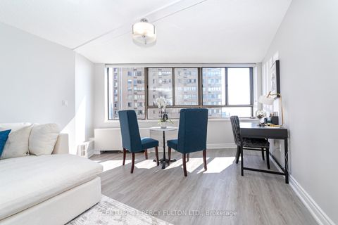 Photo 15 at 1407 - 270 Queens Quay W, Waterfront Communities C1, Toronto