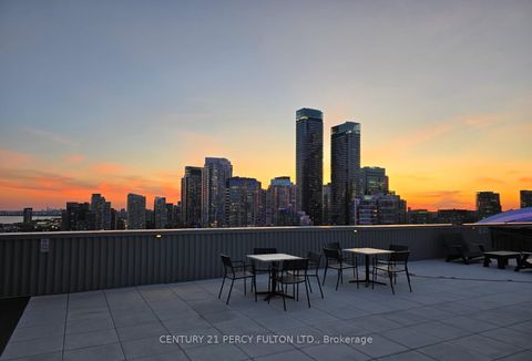 Photo 36 at 1407 - 270 Queens Quay W, Waterfront Communities C1, Toronto