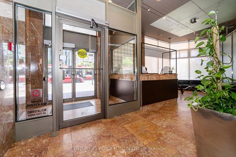 Photo 39 at 1407 - 270 Queens Quay W, Waterfront Communities C1, Toronto