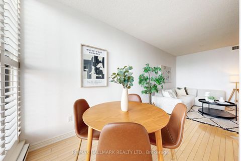Photo 14 at 924 - 65 Scadding Avenue, Waterfront Communities C8, Toronto