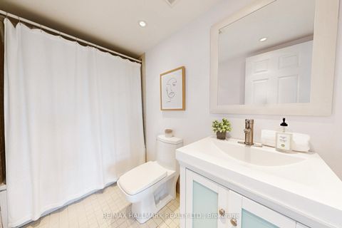 Photo 29 at 924 - 65 Scadding Avenue, Waterfront Communities C8, Toronto