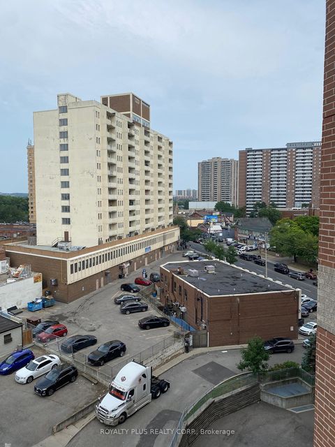 Photo 14 at 812 - 2088 Lawrence Avenue W, Weston, Toronto
