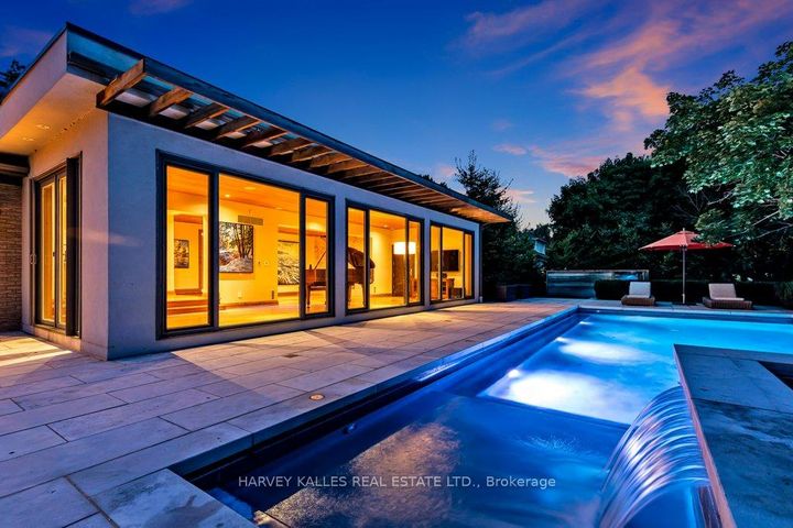 Photo 16 at 90 Oaklands Park Court, Bayview, Burlington