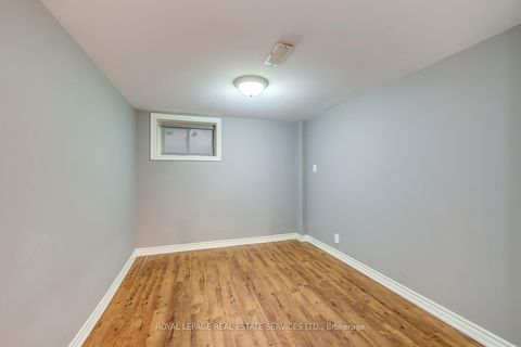 Photo 39 at 109 Ringwood Road, CP College Park, Oakville