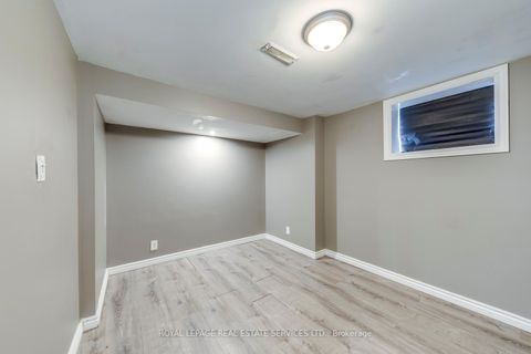 Photo 41 at 109 Ringwood Road, CP College Park, Oakville