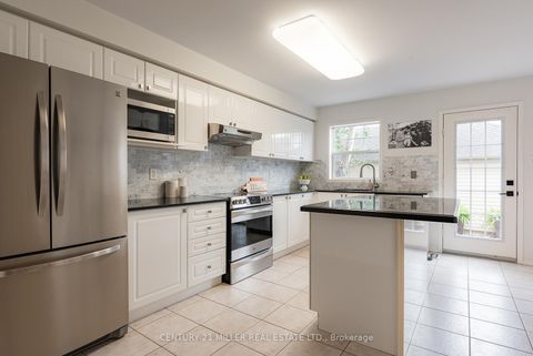 Photo 10 at 203 Gatwick Drive, RO River Oaks, Oakville