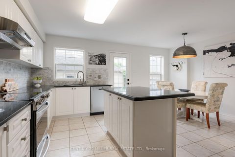Photo 11 at 203 Gatwick Drive, RO River Oaks, Oakville