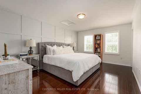 Photo 16 at 203 Gatwick Drive, RO River Oaks, Oakville