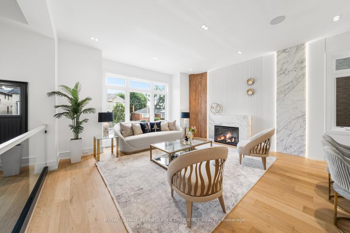 Photo 2 at 338A Horsham Avenue, Willowdale West, Toronto