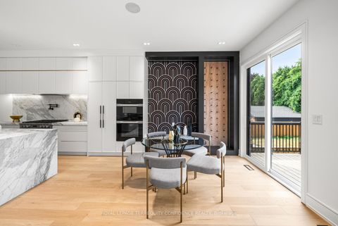 Photo 10 at 338A Horsham Avenue, Willowdale West, Toronto