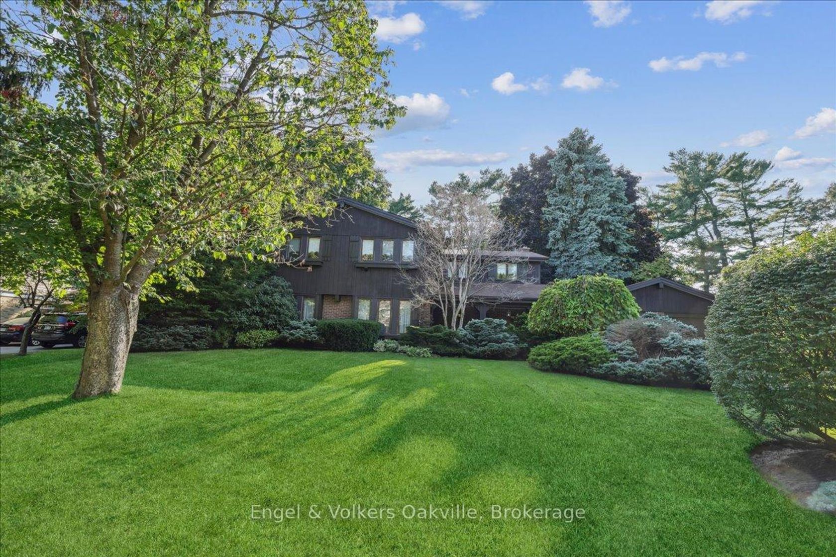 250 Gatestone Avenue, FD Ford, Oakville 