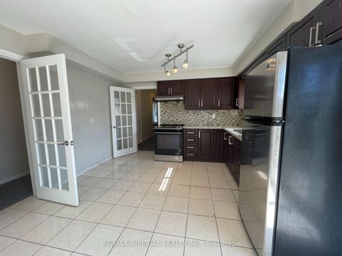 Photo 6 at 28 Bowhill Crescent, Pleasant View, Toronto