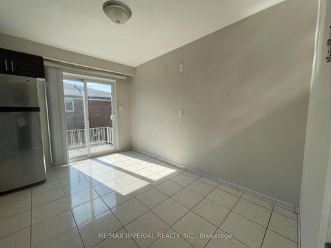 Photo 8 at 28 Bowhill Crescent, Pleasant View, Toronto