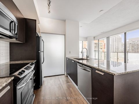 Photo 3 at 1006 - 1815 Yonge Street, Mount Pleasant West, Toronto