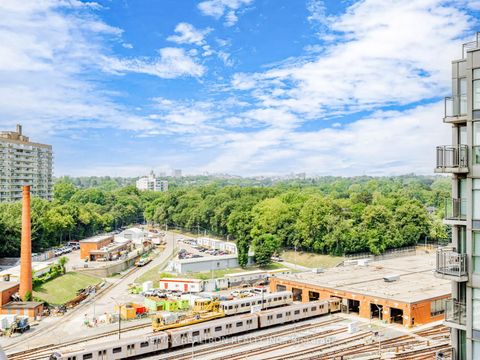 Photo 23 at 1006 - 1815 Yonge Street, Mount Pleasant West, Toronto Photo 23 at 1006 - 1815 Yonge Street, Mount Pleasant West, Toronto