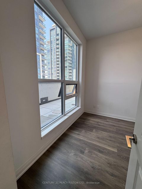 Photo 16 at LPH 01 - 10 Meadowglen Place, Woburn, Toronto