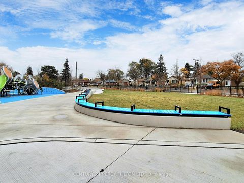 Photo 38 at LPH 01 - 10 Meadowglen Place, Woburn, Toronto