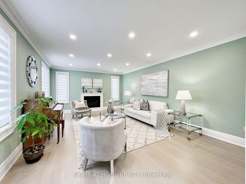Photo 4 at 152 Holmes Avenue, Willowdale East, Toronto