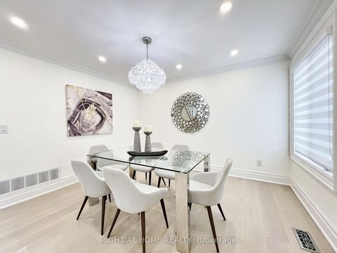 Photo 9 at 152 Holmes Avenue, Willowdale East, Toronto