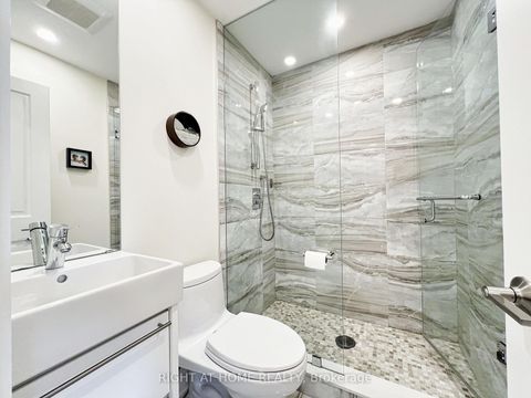 Photo 27 at 152 Holmes Avenue, Willowdale East, Toronto