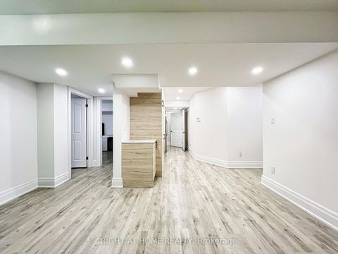 Photo 38 at 152 Holmes Avenue, Willowdale East, Toronto