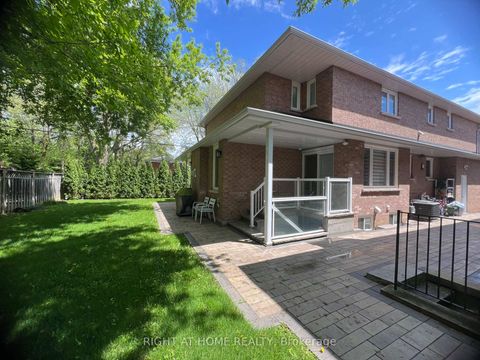 Photo 43 at 152 Holmes Avenue, Willowdale East, Toronto