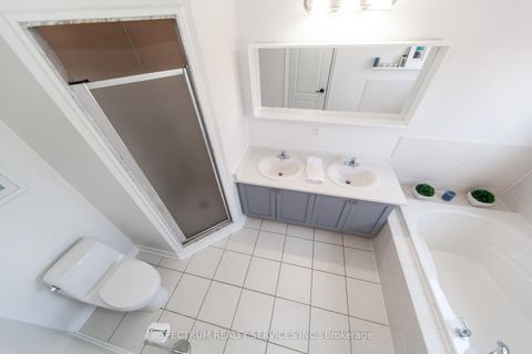 Photo 16 at 20 Worthview Drive, West Woodbridge, Vaughan
