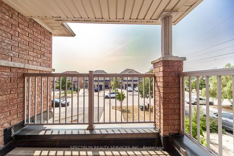Photo 19 at 20 Worthview Drive, West Woodbridge, Vaughan