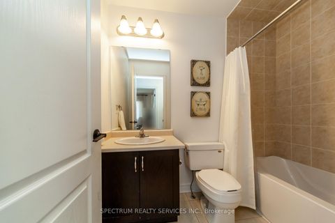 Photo 23 at 20 Worthview Drive, West Woodbridge, Vaughan