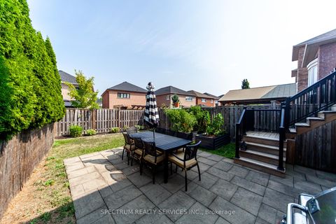 Photo 31 at 20 Worthview Drive, West Woodbridge, Vaughan