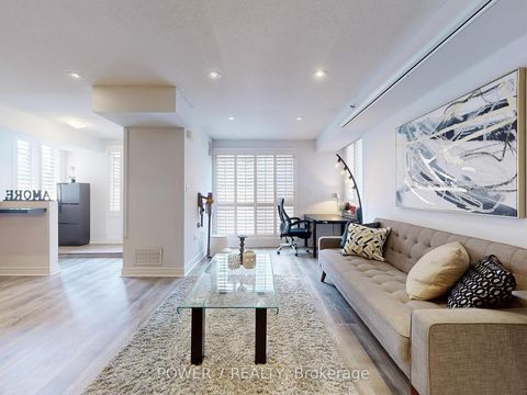 Photo 5 at 820 - 75 Weldrick Road E, Observatory, Richmond Hill