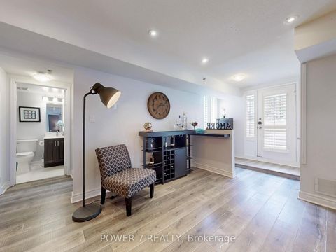 Photo 17 at 820 - 75 Weldrick Road E, Observatory, Richmond Hill