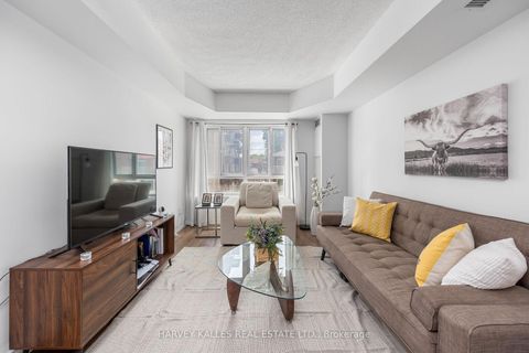 Photo 2 at 212 - 15 Maplewood Avenue, Cedarvale, Toronto