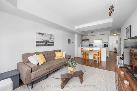Photo 3 at 212 - 15 Maplewood Avenue, Cedarvale, Toronto Photo 3 at 212 - 15 Maplewood Avenue, Cedarvale, Toronto