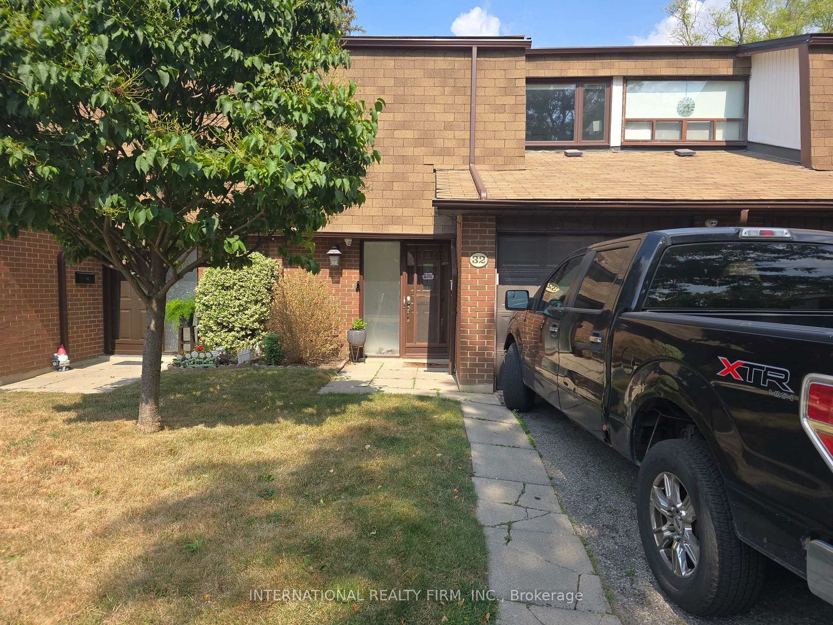 32 - 600 Silver Creek Boulevard, Mississauga Valleys, Mississauga 