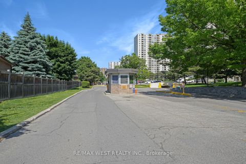 Photo 2 at 1410 - 370 Dixon Road, The Westway, Toronto